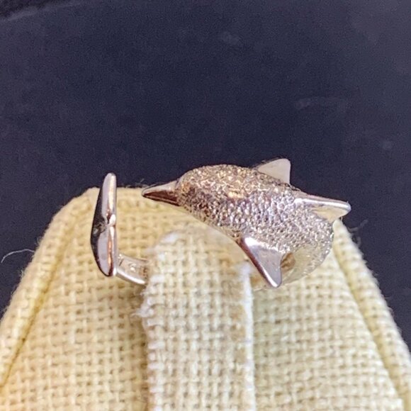 VTG Sterling Silver 925 Diamond Cut Finish Dolphin Design Statement Ring Size 5 - Picture 10 of 11